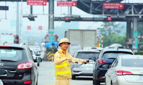 Tránh gián đoạn qua trạm thu phí khi chuyển đổi tài khoản giao thông từ 1/10