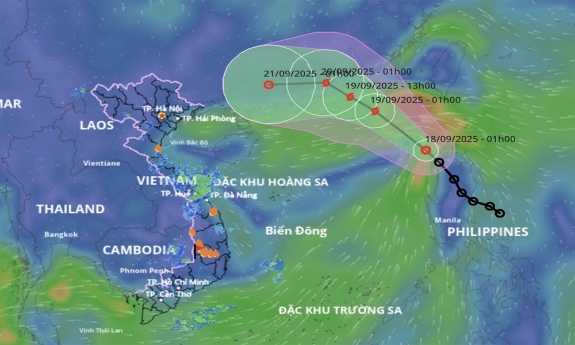 Áp thấp nhiệt đới đã vào Biển Đông, có thể mạnh lên thành bão số 8
