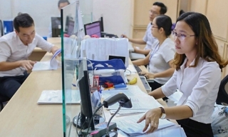 Nhân sự được bố trí làm vị trí khác không phải hoàn tiền hỗ trợ tinh giản