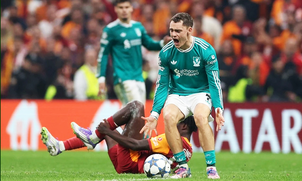  Địa chấn tại Champions League