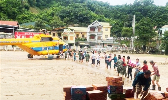 Thủ tướng yêu cầu sẵn sàng điều trực thăng hỗ trợ khắc phục hậu quả bão Bualoi