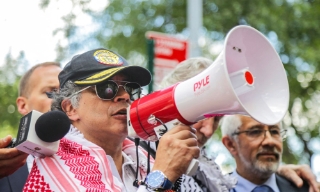 Tổng thống Colombia trục xuất toàn bộ nhà ngoại giao Israel