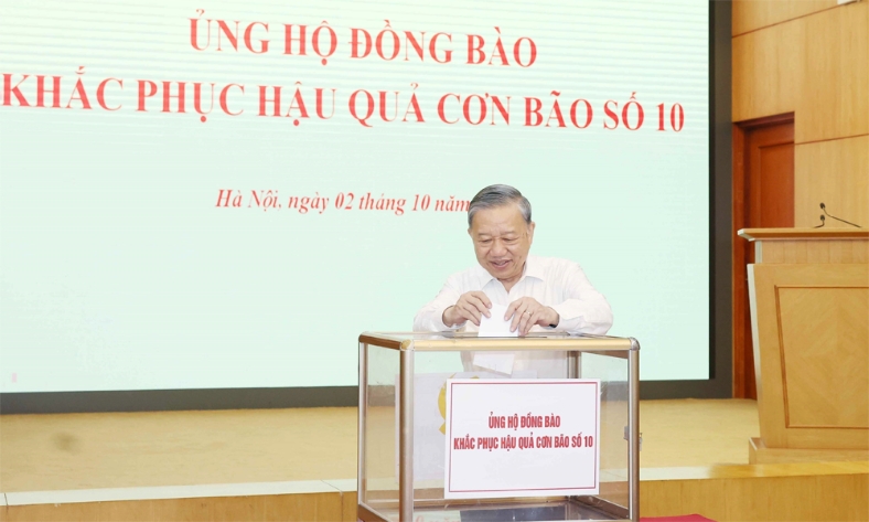  Văn phòng Trung ương Đảng ủng hộ đồng bào khắc phục hậu quả bão số 10