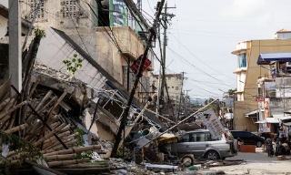 Động đất 7,4 độ, Philippines và Indonesia phát cảnh báo sóng thần