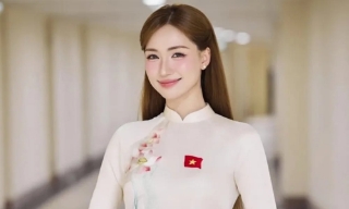 Ca sĩ Hòa Minzy ủng hộ 500 triệu đồng, chung tay hỗ trợ quê hương Bắc Ninh vượt mưa lũ