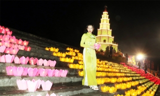 Lễ cầu an và hội hoa đăng ở sông Lục Đầu