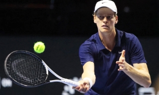 Sinner chạm trán Djokovic ở bán kết Six Kings Slam 2025