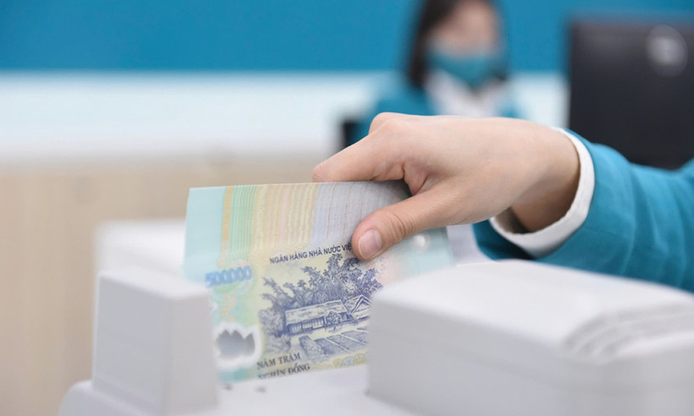  Tiền gửi dân cư đạt hơn 7,7 triệu tỷ đồng, cao nhất trong 5 năm qua