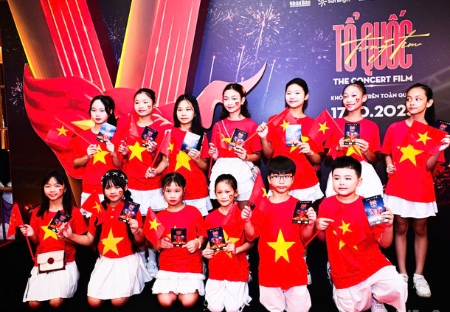 Phim hòa nhạc “Tổ quốc trong tim” đạt doanh thu 1,2 tỷ đồng, lọt Top 3 doanh thu trong ngày