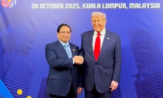 Tổng thống Mỹ Donald Trump nhận lời sẽ thăm Việt Nam