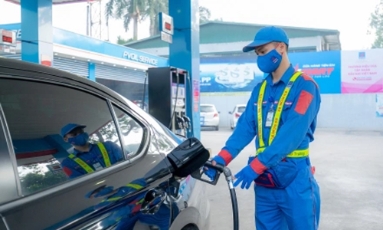  Giá xăng dầu đồng loạt tăng, RON95-III lên mức 20.488 đồng mỗi lít
