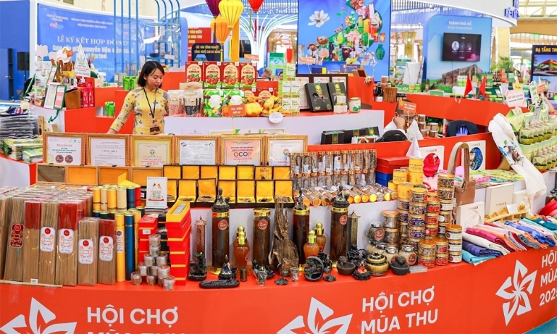  Rút gọn quy mô tổ chức Lễ bế mạc Hội chợ Mùa Thu lần thứ nhất năm 2025
