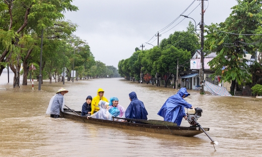 Lũ trên các sông ở Huế - Đà Nẵng lại lên nhanh, nhiều xã phường tái ngập lụt