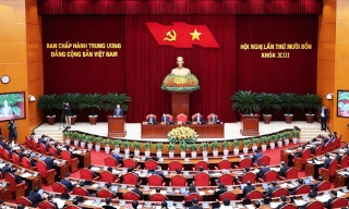 Thông cáo báo chí về ngày làm việc thứ nhất Hội nghị Trung ương 14