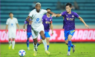 V-League sau vòng 11: Đương kim vô địch Nam Định bị cuốn vào cuộc đua trụ hạng