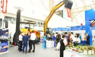  Tuần lễ công nghiệp và công nghệ Việt Nam thu hút hàng trăm doanh nghiệp tham dự