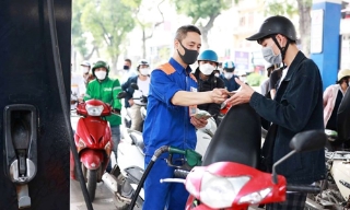 Giá xăng đồng loạt tăng từ 15 giờ chiều nay ngày 13/11