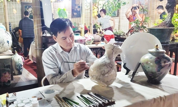 Khai mạc Festival bảo tồn và phát triển Làng nghề Quốc tế 2025