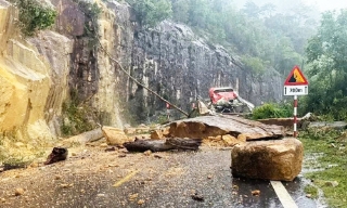 Hỗ trợ khẩn cấp tỉnh Khánh Hòa 50 tỷ đồng khắc phục thiệt hại do mưa lũ