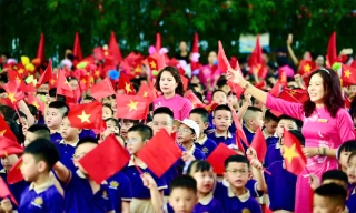 Hà Nội cho phép thu 12.000 đồng/giờ dịch vụ trông giữ học sinh ngoài giờ