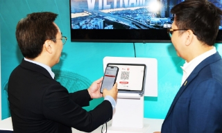 Du khách Trung Quốc từ hôm nay có thể quét mã QR thanh toán tại Việt Nam