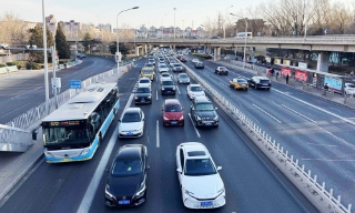 2,4km trong 6 giờ: Tốc độ sửa đường siêu nhanh của Trung Quốc