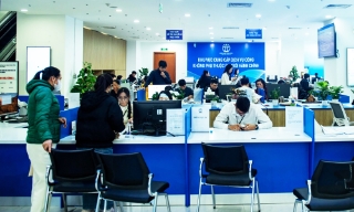 Bộ Nội vụ trình Bộ Chính trị đề án chế độ tiền lương, phụ cấp 