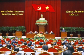  Thông cáo báo chí ngày làm việc thứ nhất Hội nghị Trung ương 15, khóa XIII