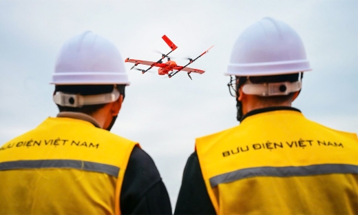 Lần đầu tiên thí điểm vận chuyển thuốc, mẫu xét nghiệm bằng UAV