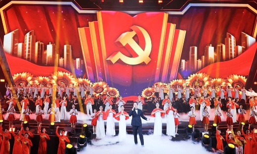 Chương trình Nghệ thuật đặc biệt chào mừng Đại hội Thi đua yêu nước lần thứ XI