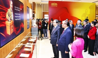 Triển lãm "80 năm Quốc hội Việt Nam đồng hành cùng dân tộc"