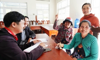 Hơn 5,88 triệu người được tặng quà của Đảng và Nhà nước