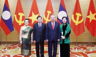 Tổng Bí thư, Chủ tịch nước Lào và Phu nhân kết thúc chuyến thăm Việt Nam