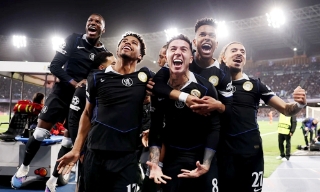 Chelsea thắng siêu kịch tính Napoli