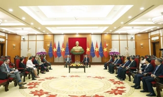 Chủ tịch Hội đồng châu Âu rời Hà Nội, kết thúc chuyến thăm chính thức Việt Nam