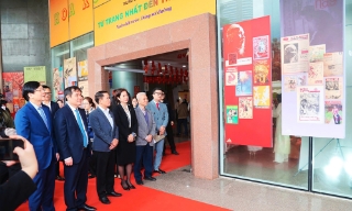 Khai mạc trưng bày đa phương tiện bìa báo Xuân tiêu biểu qua các thời kỳ