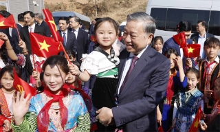 Tổng Bí thư Tô Lâm dự lễ khánh thành trường phổ thông nội trú liên cấp tại Điện Biên