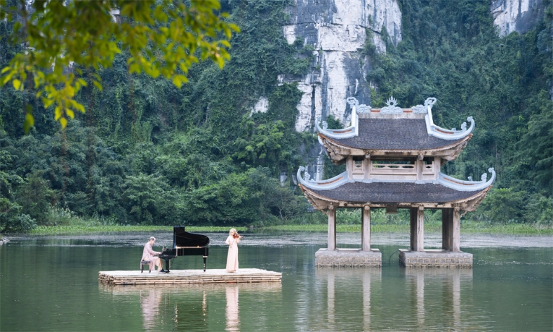  Báo Nhân Dân ra mắt MV “Song From A Secret Garden – Secret Garden in Vietnam” quảng bá du lịch Việt Nam