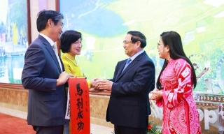 Thủ tướng và Phu nhân chủ trì chiêu đãi Đoàn ngoại giao tại Việt Nam