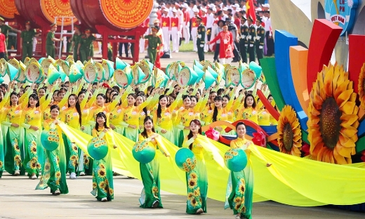Trung ương Hội Liên hiệp phụ nữ Việt Nam phát động “Tuần lễ Áo dài” và đồng diễn dân vũ