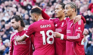 Liverpool lập kỷ lục từ bóng cố định