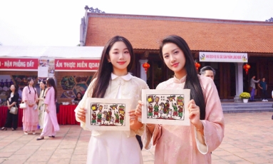  Hà Trúc Linh và các người đẹp Hoa hậu Việt Nam du xuân miền di sản Bắc Ninh