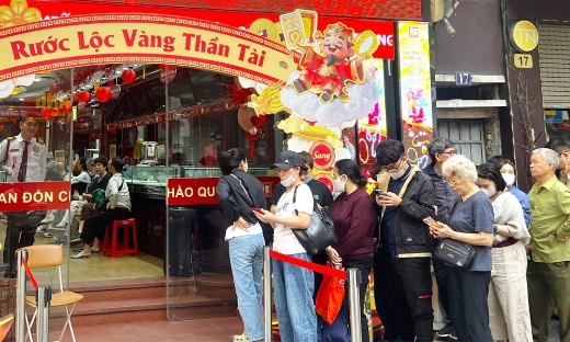 Giá vàng trong nước và thế giới tăng vọt