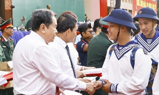 Chủ tịch Quốc hội dự Lễ giao, nhận quân năm 2026 tại Thành phố Hồ Chí Minh