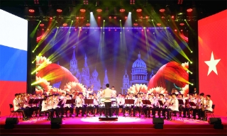 Chương trình giao lưu nghệ thuật "Tâm hồn Nga trong lòng Việt Nam"