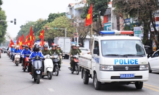 Phường Kinh Bắc tổ chức diễu hành tuyên truyền cổ động về bầu cử