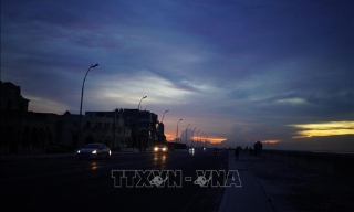 Cuba kích hoạt cơ chế khẩn cấp để khôi phục sự cố sập lưới điện quốc gia