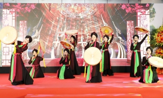 Khai mạc không gian trưng bày “Hành trình sắc màu di sản văn hóa phi vật thể đại diện các vùng, miền”