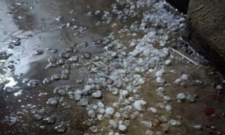 Hà Nội xuất hiện mưa đá