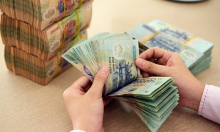 Cùng với tăng lương, tiền thưởng của cán bộ, công chức thay đổi sao?